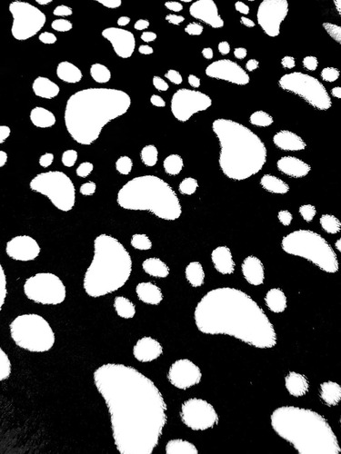 Mantinha Para Pets Cachorros Gatos Mini Cobertor Quentinho Cor Preta Com Patas (47cmx62cm)