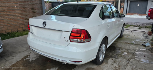 Volkswagen Polo 1.6 Comfortline Tiptronic