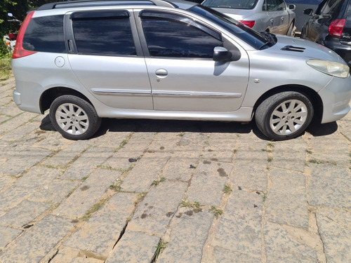 Peugeot 207 Sw 2012 1.4 Xr Flex 5p