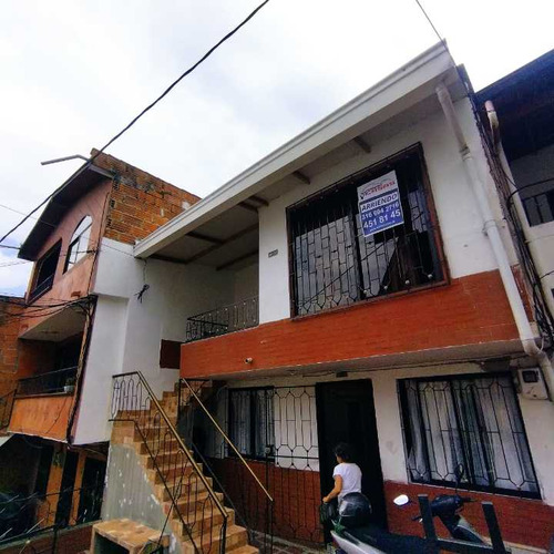 Vendo Apartamento En El Barrio Doce De Octubre, Medellin