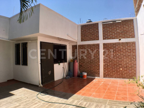 Casa En Venta En Blvd. Delta #2913, Col. Desarrollo El Potrero, León, Gto.