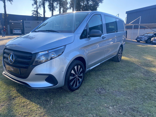 Mercedes-Benz Vito 1.9 119 Cdi Tourer Pasajeros 9+1 At