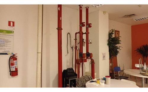 Arriendo Local Comercial 1.365,07 M2 En Piso 4, Av. Argenti