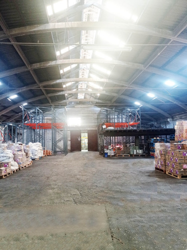Bodega En Arriendo Con Corriente Trifásica.