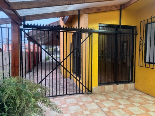 Amplia Y Luminosa Casa En Arriendo En Jardín Del Mar