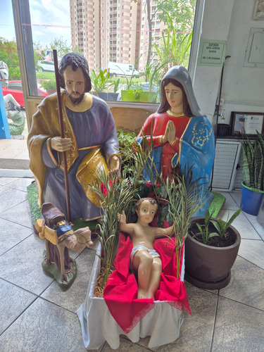 Imagem Promoção Maria José, Menino 130 Cm Resina G R A N D E