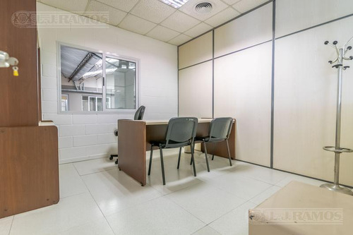 Alquiler De Oficina De 922 M2 En Martínez