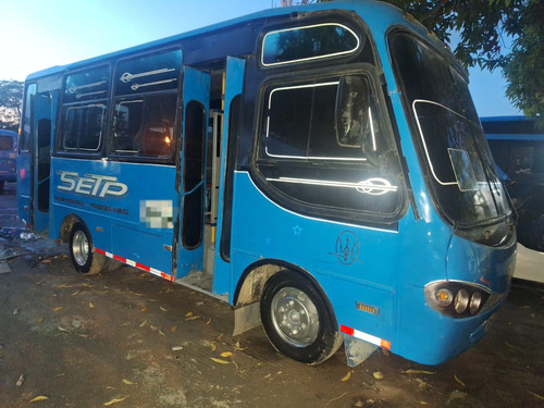 Chevrolet Npr 2007 Capacidad De 27 Pasajeros Sentados.
