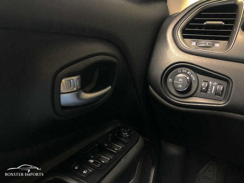 Imagem 12 de 13 de Jeep Renegade Limited At 2019