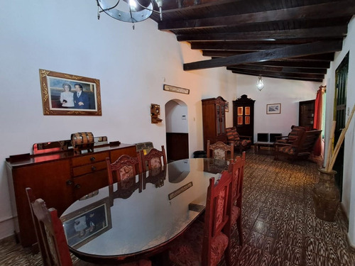 Posada Y Bodega En Venta