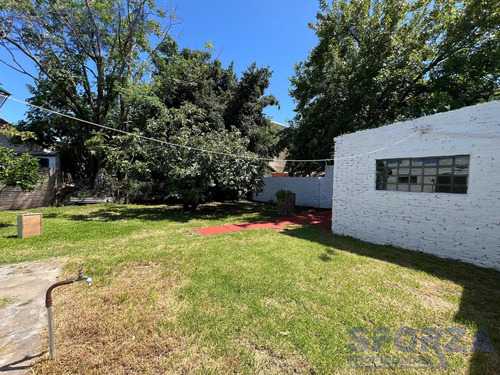 Venta De Casa 4 Ambientes Con Jardin Ideal Inversor En San Miguel Importante Lote