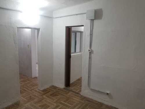 Apartamento 2 Dormitorios , Cerro Ecuador Y Rio De Janeiro