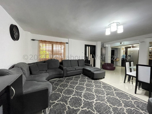 Hermosa Casa Con Piscina Remodelada En Venta En Conjunto Privado Con Todos Los Servicios San Joaquin De Turmero Estef 25-6319