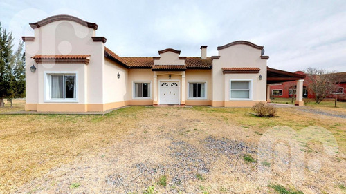 Imagen 8 de 30 de Venta Casa En Campos De Roca
