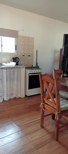 Imagen 2 de 11 de Casa A Estrenar Para 4 Personas