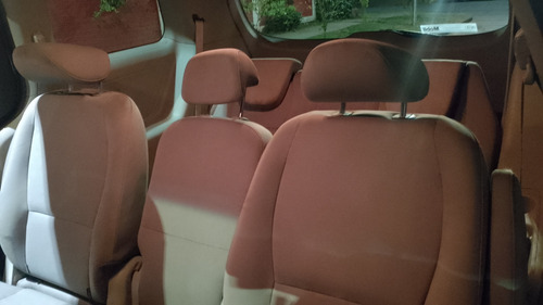 Kia Grand Carnival Ex 2.2 Dsl 6at