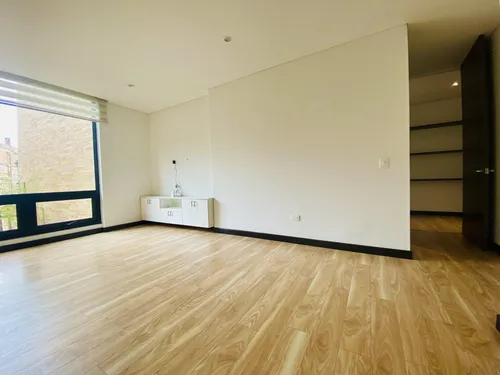 Apartamento En Venta En La Cabrera. Cod V1037069