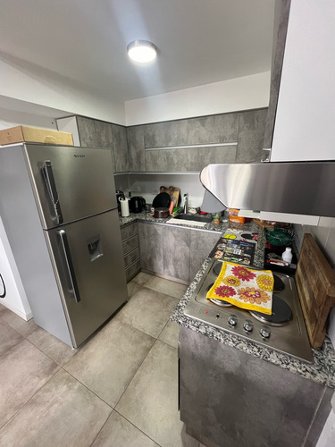 Venta Impecable 2 Amb C/coch. Lanús O.