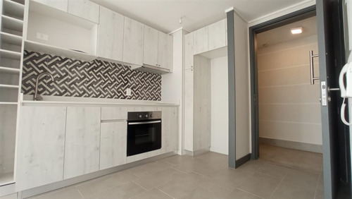 Departamento En Arriendo De 1 Dorm Plaza Zañartu, Ñuñoa