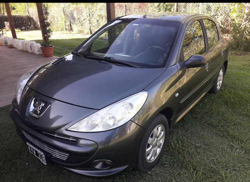 Peugeot 207 2012 1.4 Xs