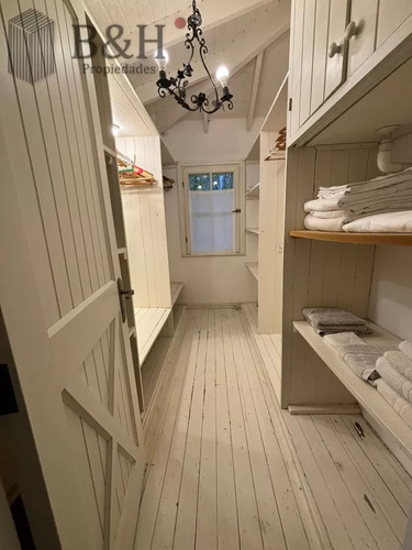 Casa En Barrio Privado!! Alquiler Anual Y Venta