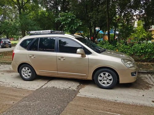Kia Carens rondó 2.0