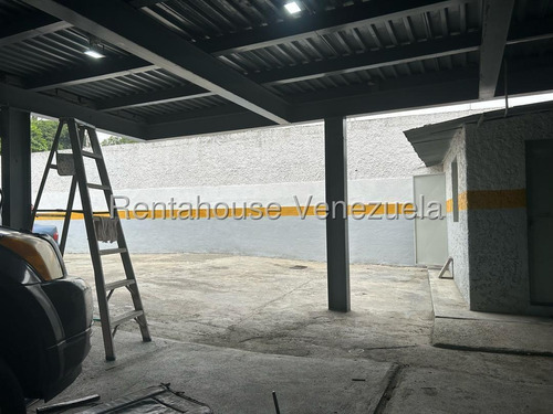 Local Comercial En Alquiler En En Av Principal De Chapellín