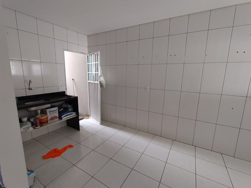 Casa Com 3 Quartos À Venda, 130m² - Salgadinho