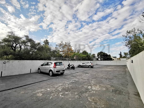 Imagen 26 de 27 de Departamento En Venta De 2 Dormitorios Con Cochera En La Plata