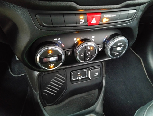 Jeep Renegade 1.8 Latitude 4x2 At