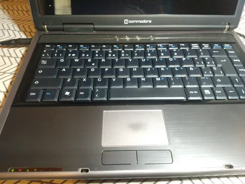 Notebook Commodore 3gb Ram (Usado)