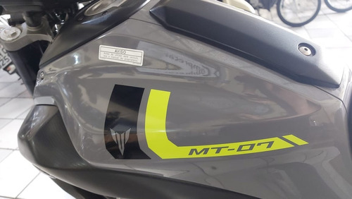 Imagem 3 de 13 de Yamaha Mt 07 Abs