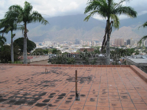 Imagen 10 de 13 de Casa En Venta 22-24106 Colinas De Los Ruices