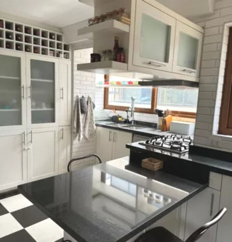 Departamento En Venta De 2 Dorm. En Vitacura