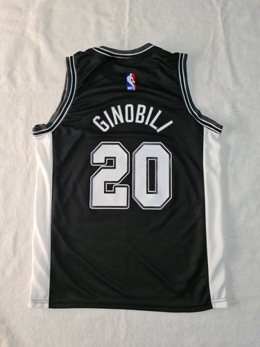 Imagen 2 de 2 de Musculosa San Antonio Spurs Ginobili 20