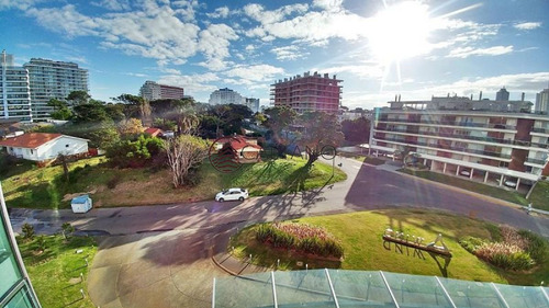 Imagen 9 de 29 de Apartamento En Venta Playa Brava 2 Dormitorios - Punta Del Este Brava