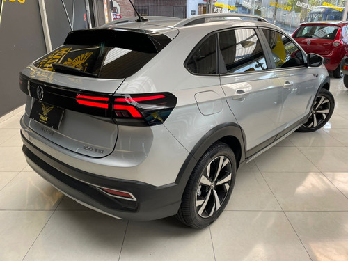Volkswagen Nivus 1.0 Highline 200 Tsi Aut. 5p 6 marchas