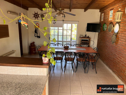 Casa En Bahia Blanca A 7 Cuadras Del Centro 2 Plantas