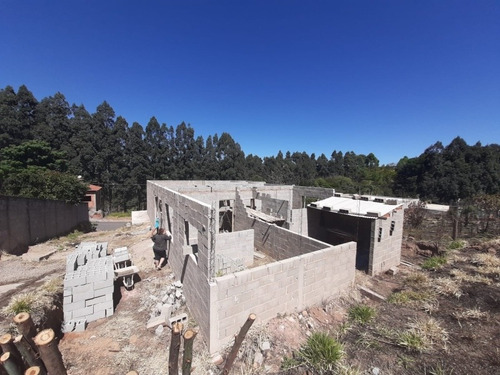Chácara De 600 Metros Com Casa Em Construção Em Serra Negra