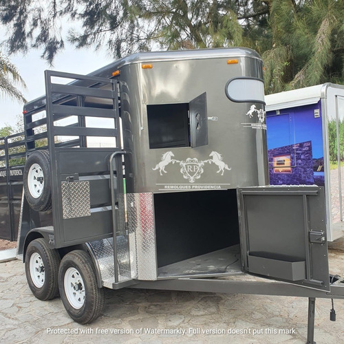 Remolque Para 2 Caballos Techado