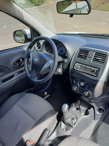 Nissan March 1.0