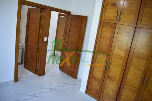 Imagen 10 de 13 de Casa Amplia Y Nueva En Residencial Cerrado, Santiago (hfc-205)