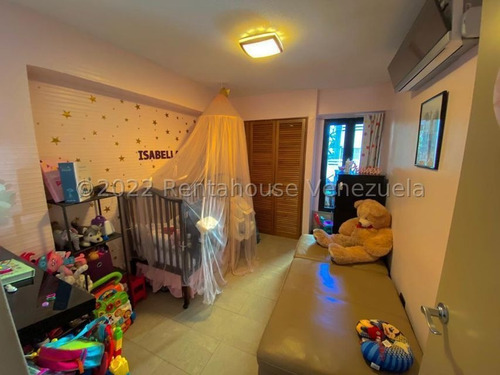 Imagen 5 de 11 de Apartamento Venta El Rosal Mls #22-20401 En Venta Hermoso Apartamento, Ubicado En El Rosal, Una De Las Mejores Y Mas Céntricas Urbanizaciones De La Ciudad, Cercana A Todos Los Servicio.