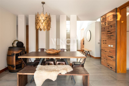 Departamento En Venta De 3 Dorm. En Lo Barnechea