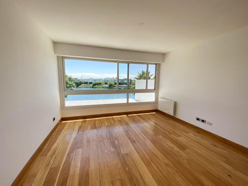 Imagen 16 de 26 de Venta Casa Al Lago En Los Alisos, Nordelta, Tigre, G.b.a. Zona Norte