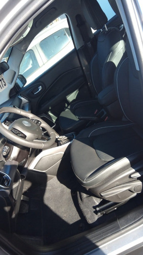 Imagen 4 de 7 de Fiat Toro 1,8 Freedom 4x2 At 2022 G