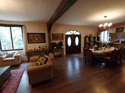 Imagen 8 de 25 de Vendo Hermosa Casa Estilo Colonial En Excelente Estado, Incluye Local Comercial A Orilla Carretera