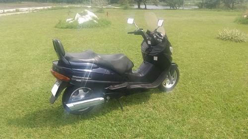 Suzuki Burgman 400