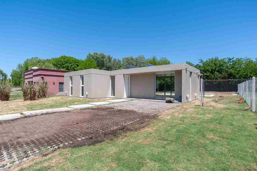 Imagen 24 de 27 de Casa A Estrenar De 3 Dormitorios En Barrio Cerrado