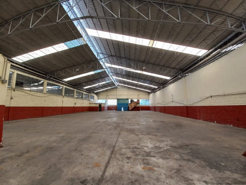 Bodega De 800m2 En Condominio, Vigilancia Las 24hrs. Disponible En Julio